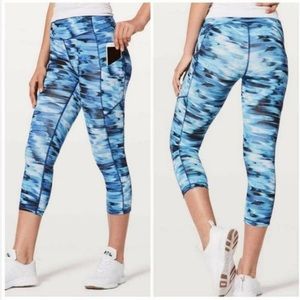 Lululemon Speed Up crop tidal multi 21” size 2 like new